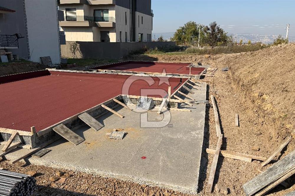 YARISI PEŞİN YARISI VADELİ BAŞİSKELE DENİZ MANZARALI 4+1 VİLLA