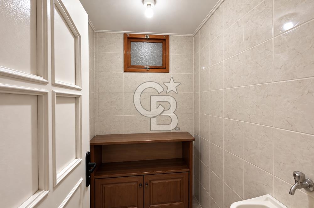 Ümraniye İstiklal Mahallesi nde Satılık 3 +1 Daire