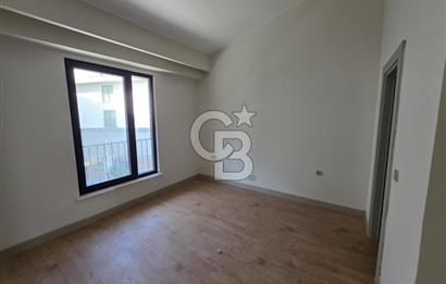 Bahçeşehir Vadi Evleri 1. Etap Satılık 5+1 Geniş Teraslı Daire