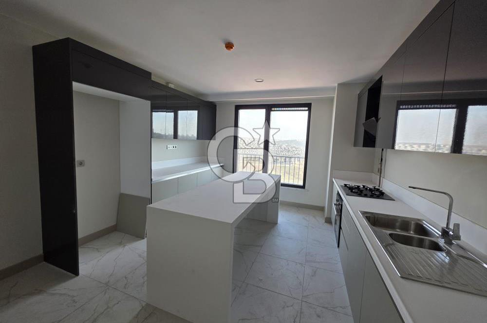 Bahçeşehir Vadi Evleri 1. Etap Satılık 5+1 Geniş Teraslı Daire