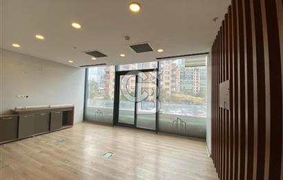 ÇUKURAMBAR 70 M2 1+1 MUTFAK & WC YAPILI PLAZADA KİRALIK OFİS