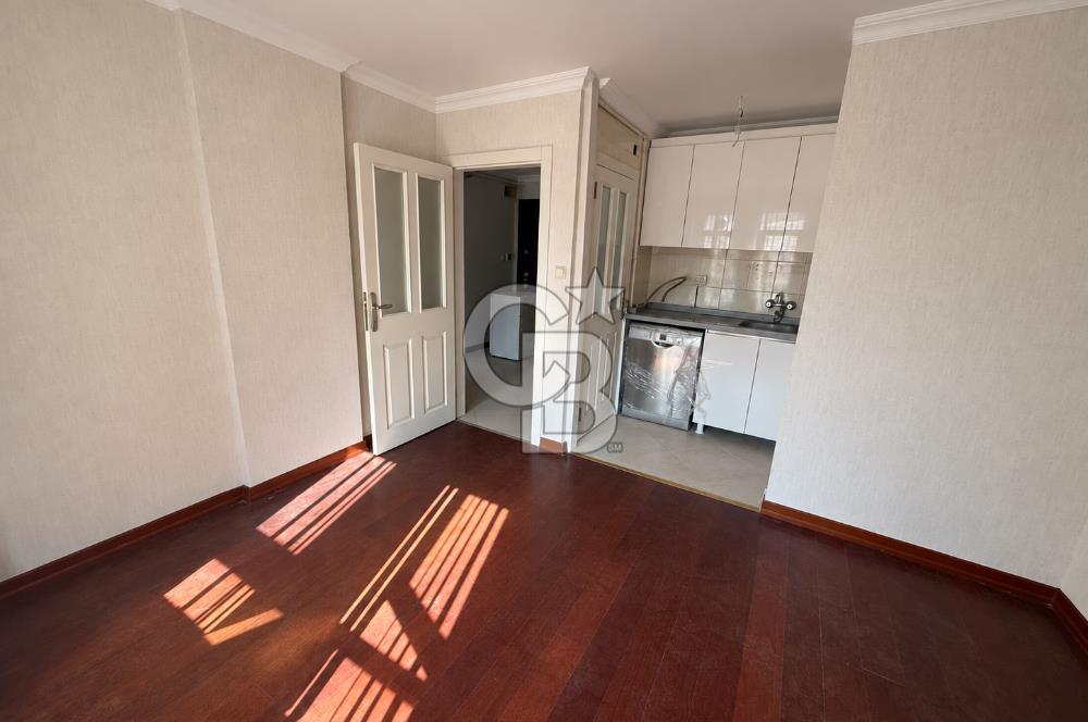 Tunalı Hilmi'de, Bestekâr Caddesinde Satılık Yapılı 2+1 Daire