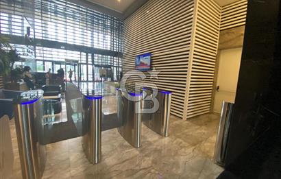 ÇUKURAMBAR 70 M2 1+1 MUTFAK & WC YAPILI PLAZADA KİRALIK OFİS