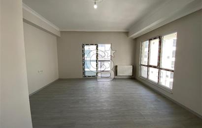 Büyükçekmecede Merkezi Konumda Siteiçi Satılık 5+2 Dubleks Daire