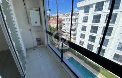Büyükçekmecede Merkezi Konumda Siteiçi Satılık 5+2 Dubleks Daire
