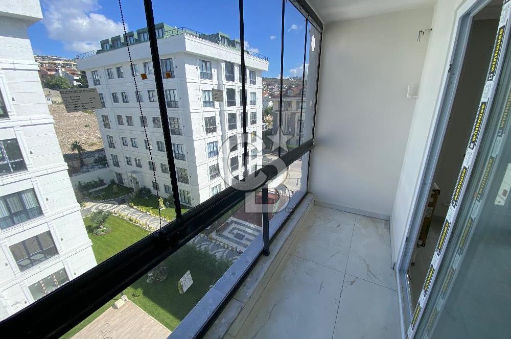 Büyükçekmecede Merkezi Konumda Siteiçi Satılık 5+2 Dubleks Daire