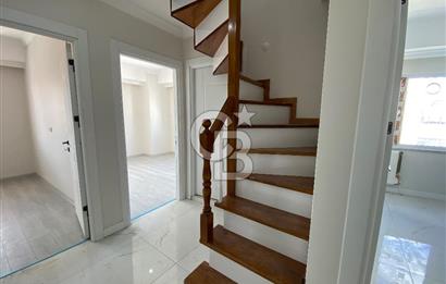 Büyükçekmecede Merkezi Konumda Siteiçi Satılık 5+2 Dubleks Daire