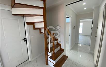 Büyükçekmecede Merkezi Konumda Siteiçi Satılık 5+2 Dubleks Daire
