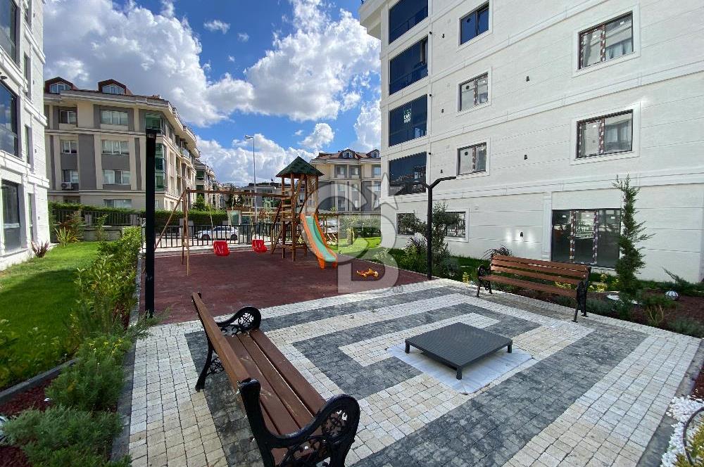Büyükçekmecede Merkezi Konumda Siteiçi Satılık 5+2 Dubleks Daire