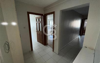 Acıbademde Güvenlikli Site İçerisinde Açık Otoparklı Kiralık 3+1