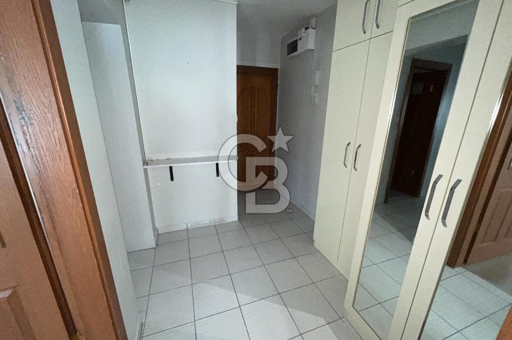 Acıbademde Güvenlikli Site İçerisinde Açık Otoparklı Kiralık 3+1