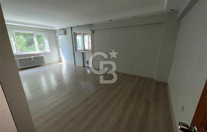 Acıbademde Güvenlikli Site İçerisinde Açık Otoparklı Kiralık 3+1