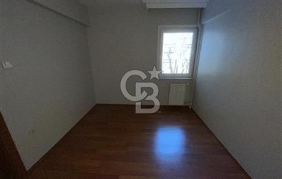 Acıbademde Güvenlikli Site İçerisinde Açık Otoparklı Kiralık 3+1