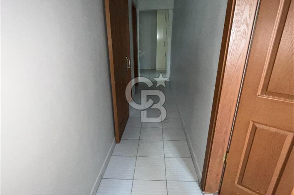 Acıbademde Güvenlikli Site İçerisinde Açık Otoparklı Kiralık 3+1