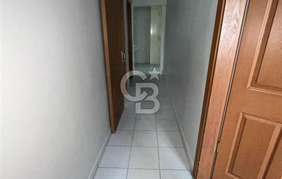 Acıbademde Güvenlikli Site İçerisinde Açık Otoparklı Kiralık 3+1