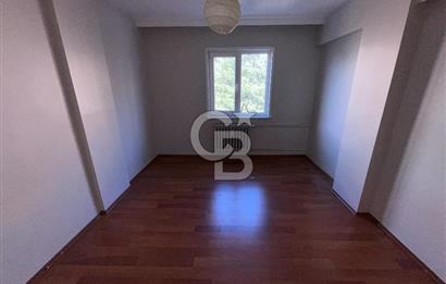 Acıbademde Güvenlikli Site İçerisinde Açık Otoparklı Kiralık 3+1