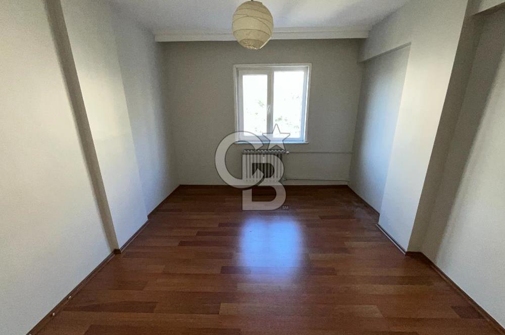 Acıbademde Güvenlikli Site İçerisinde Açık Otoparklı Kiralık 3+1