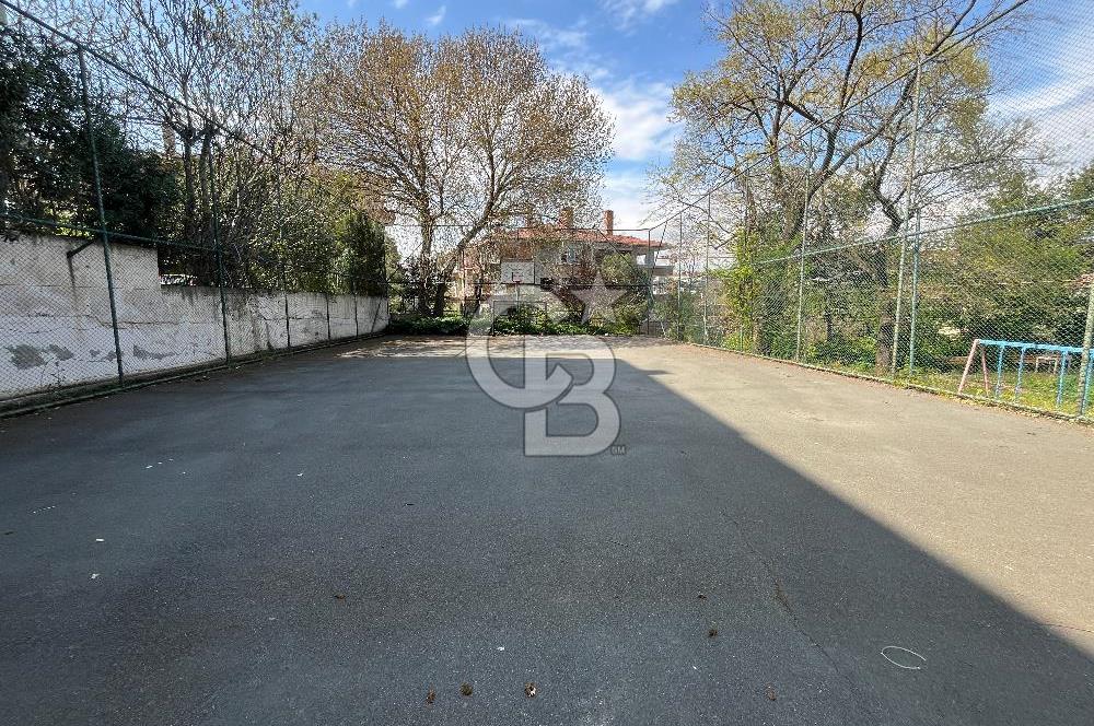 Acıbademde Güvenlikli Site İçerisinde Açık Otoparklı Kiralık 3+1