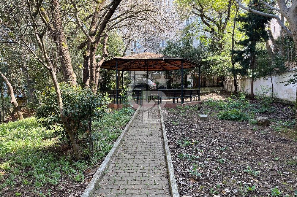 Acıbademde Güvenlikli Site İçerisinde Açık Otoparklı Kiralık 3+1