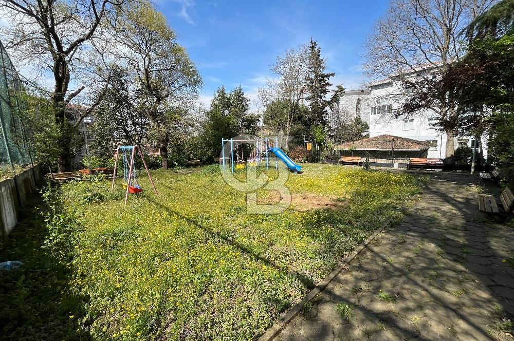 Acıbademde Güvenlikli Site İçerisinde Açık Otoparklı Kiralık 3+1