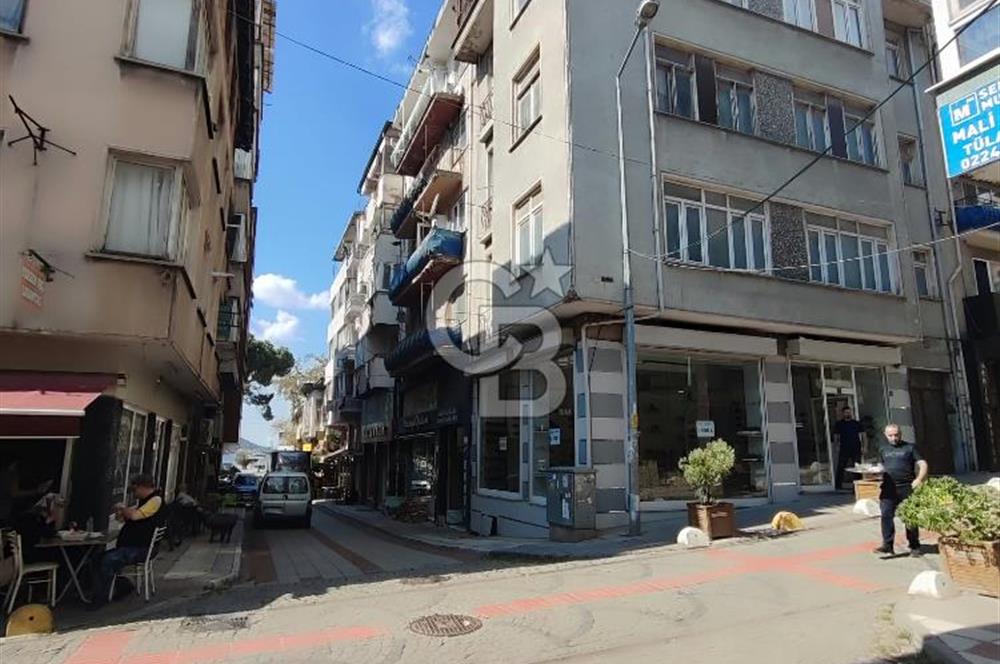 Gemlik Merkezde Çarşı İçi Satılık 5 Katlı Bina