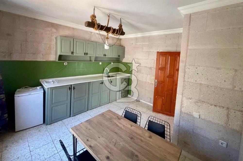 KAŞ KALKAN'DA HAVUZLU KİRALIK VİLLA KATI
