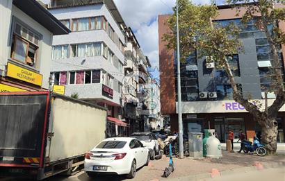 Gemlik Merkezde Çarşı İçi Satılık 5 Katlı Bina