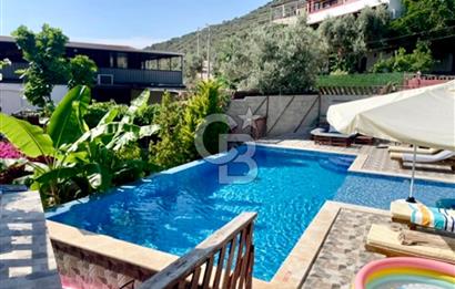 KAŞ KALKAN'DA HAVUZLU KİRALIK VİLLA KATI