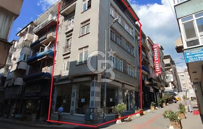 Gemlik Merkezde Çarşı İçi Satılık 5 Katlı Bina