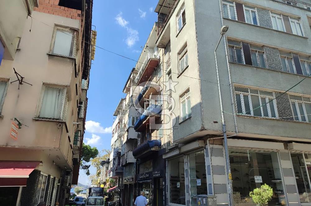 Gemlik Merkezde Çarşı İçi Satılık 5 Katlı Bina