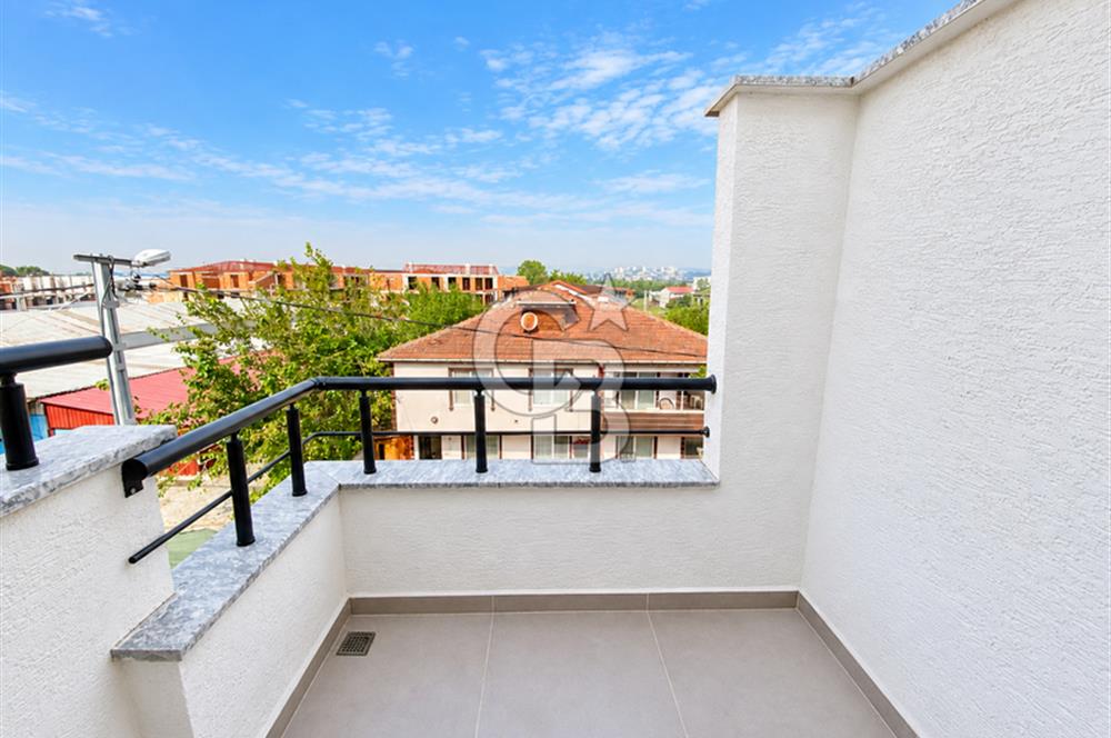 KOCAELİ KARTEPE KÖSEKÖYDE SATILIK ÖN CEPHE 2+1 DUBLEKS DAİRE