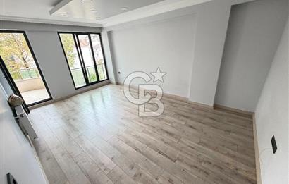 İZMİT KURUÇEŞMEDE SATILIK 2+1 ARA KAT DENİZ MANZARALI DAİRE