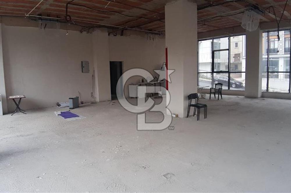 MALTEPE E5 ÜZERİNDE TABELA DEĞERİ YÜKSEK 260 M2 KİRALIK DÜKKAN