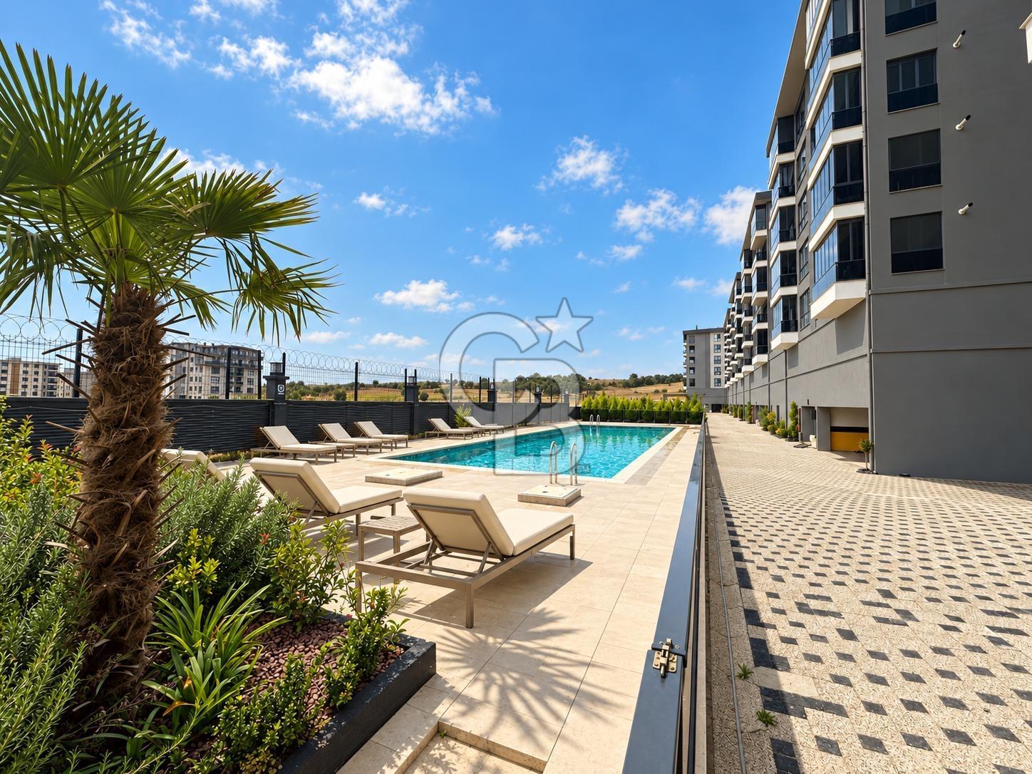 CB LEVEL KAYAPA DA LOCA 180 SİT. GENİŞ ARA KAT 2+1 SATILIK DAİRE