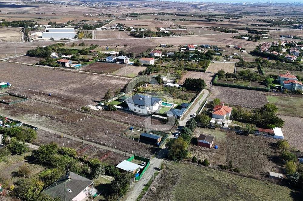İzettin de 200m2 