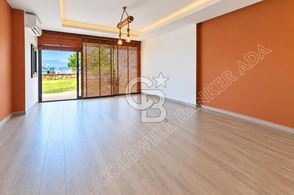 Terrace Ada'da Deniz Manzaralı, Bahçeli Dubleks Daire