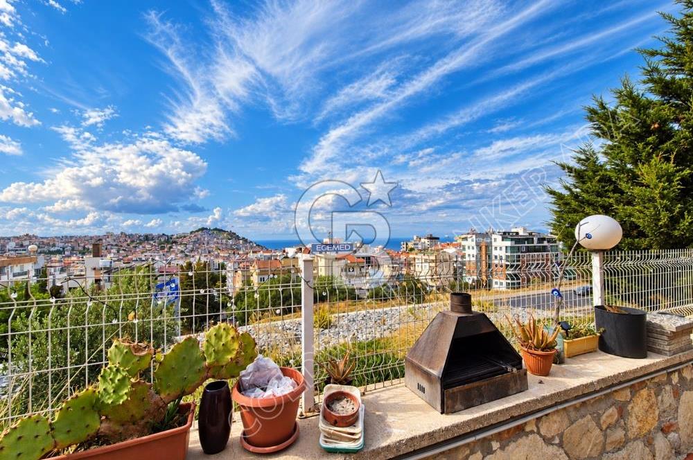 Terrace Ada'da Deniz Manzaralı, Bahçeli Dubleks Daire