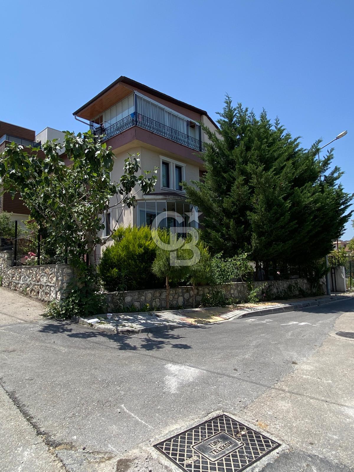 GÖRÜKLE'DE MERKEZİ KONUMDA 2+1 BAHÇELİ KİRALIK DAİRE