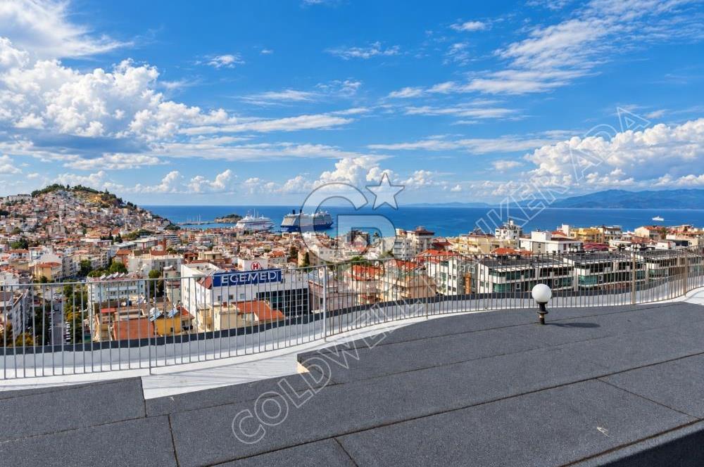 Terrace Ada'da Deniz Manzaralı, Bahçeli Dubleks Daire