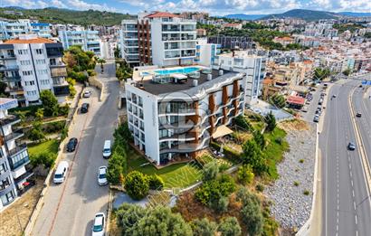 Terrace Ada'da Deniz Manzaralı, Bahçeli Dubleks Daire