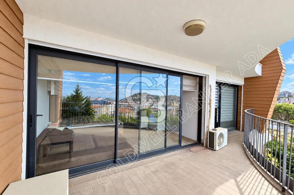 Terrace Ada'da Deniz Manzaralı, Bahçeli Dubleks Daire