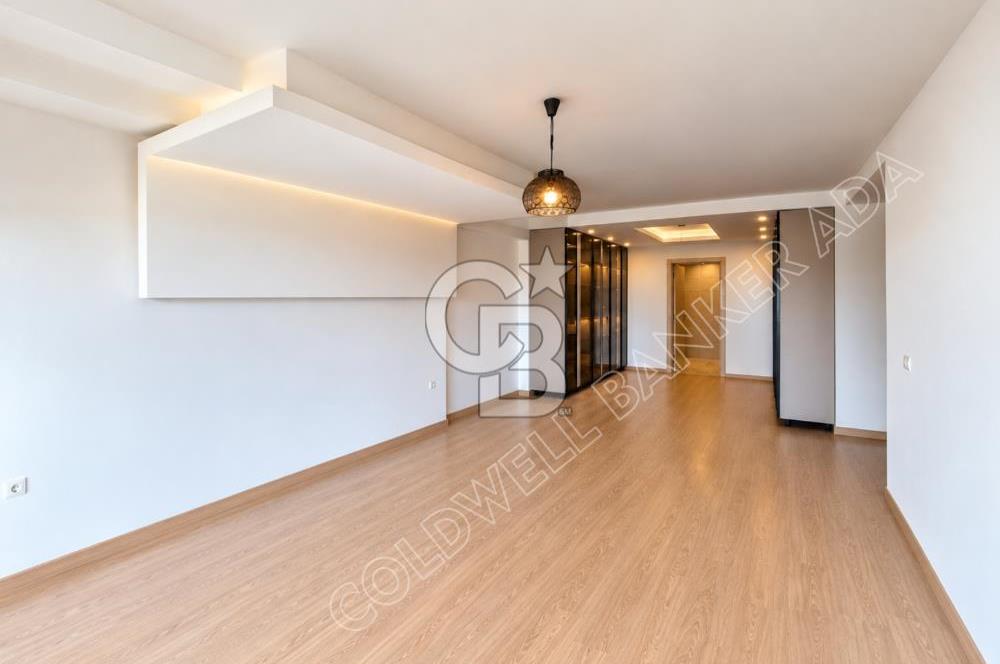 Terrace Ada'da Deniz Manzaralı, Bahçeli Dubleks Daire