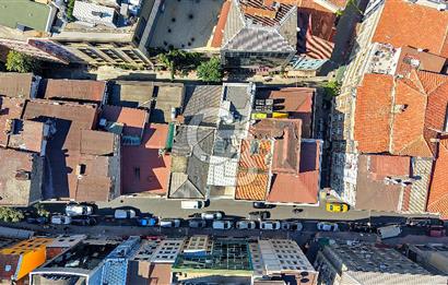 KARAKÖY'DE RESTORANLI, 12 ODALI DEVREN KİRALIK BİNA