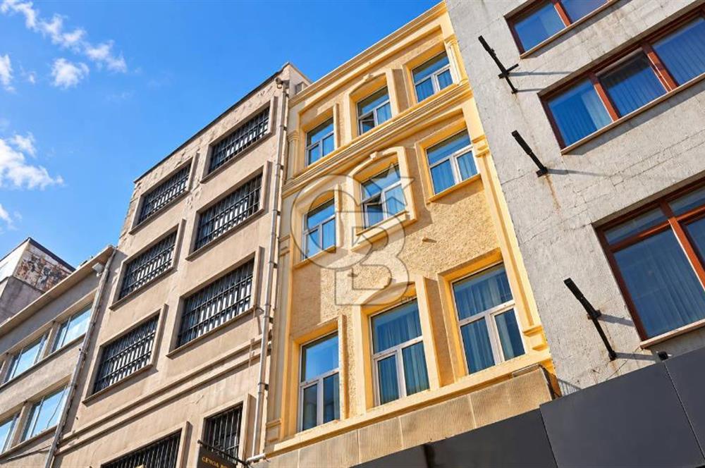 KARAKÖY'DE RESTORANLI, 12 ODALI DEVREN KİRALIK BİNA