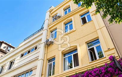 KARAKÖY'DE RESTORANLI, 12 ODALI DEVREN KİRALIK BİNA