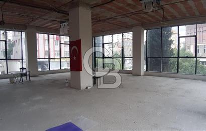 İDEALTEPE E5'TE PRESTİJLİ BİNADA KDVLİ 400 M2 KİRALIK PLAZA KATI