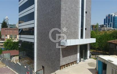 İDEALTEPE E5'TE PRESTİJLİ BİNADA KDVLİ 400 M2 KİRALIK PLAZA KATI