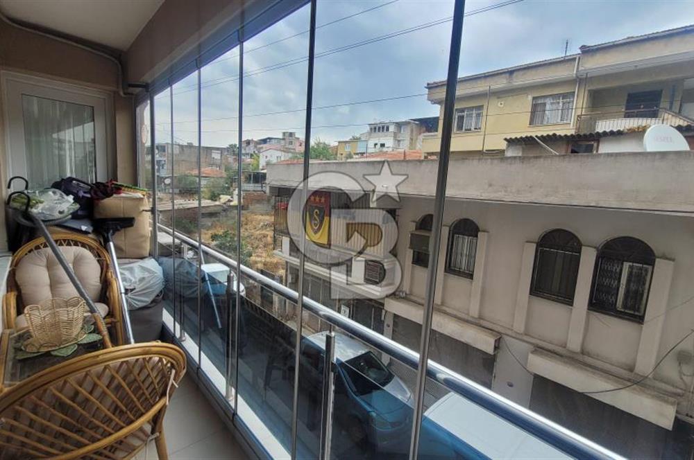 İzmir Karşıyaka Şemikler’de Anadolu Caddesi’ne 40 m, Kapalı Otoparklı Satılık 3+1 Daire
