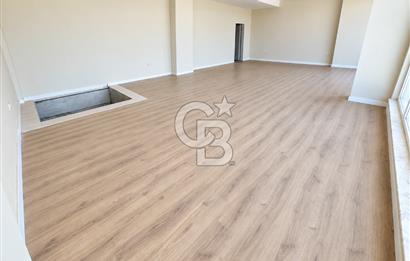 MERKEZ HAYAT ÇARŞI’DA 190 M² TERASLI, 2 KATLI KİRALIK DÜKKÂN