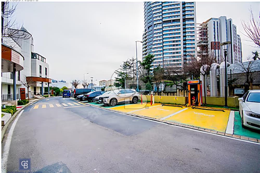 AKASYA GÖL YATAY BLOKTA ÖZEL HAVUZLU 4+2 DUBLEKS SATILIK DAİRE